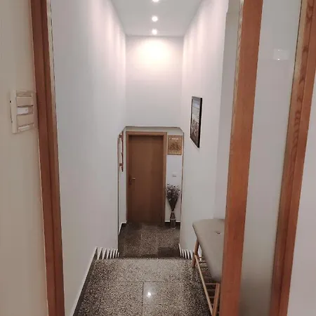 Apartman Emili Malinska Exterior foto