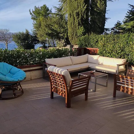 Apartman Emili Malinska Exterior foto