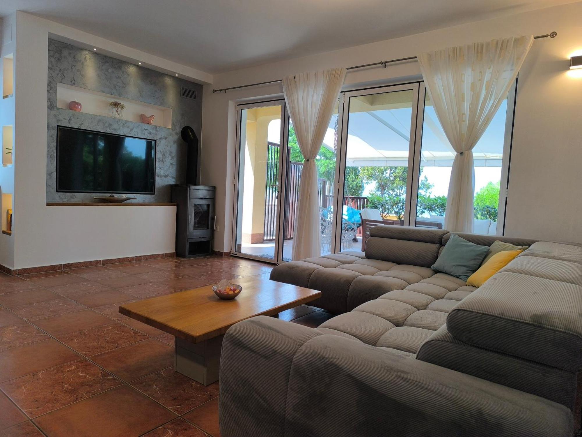 Emili Apartment *